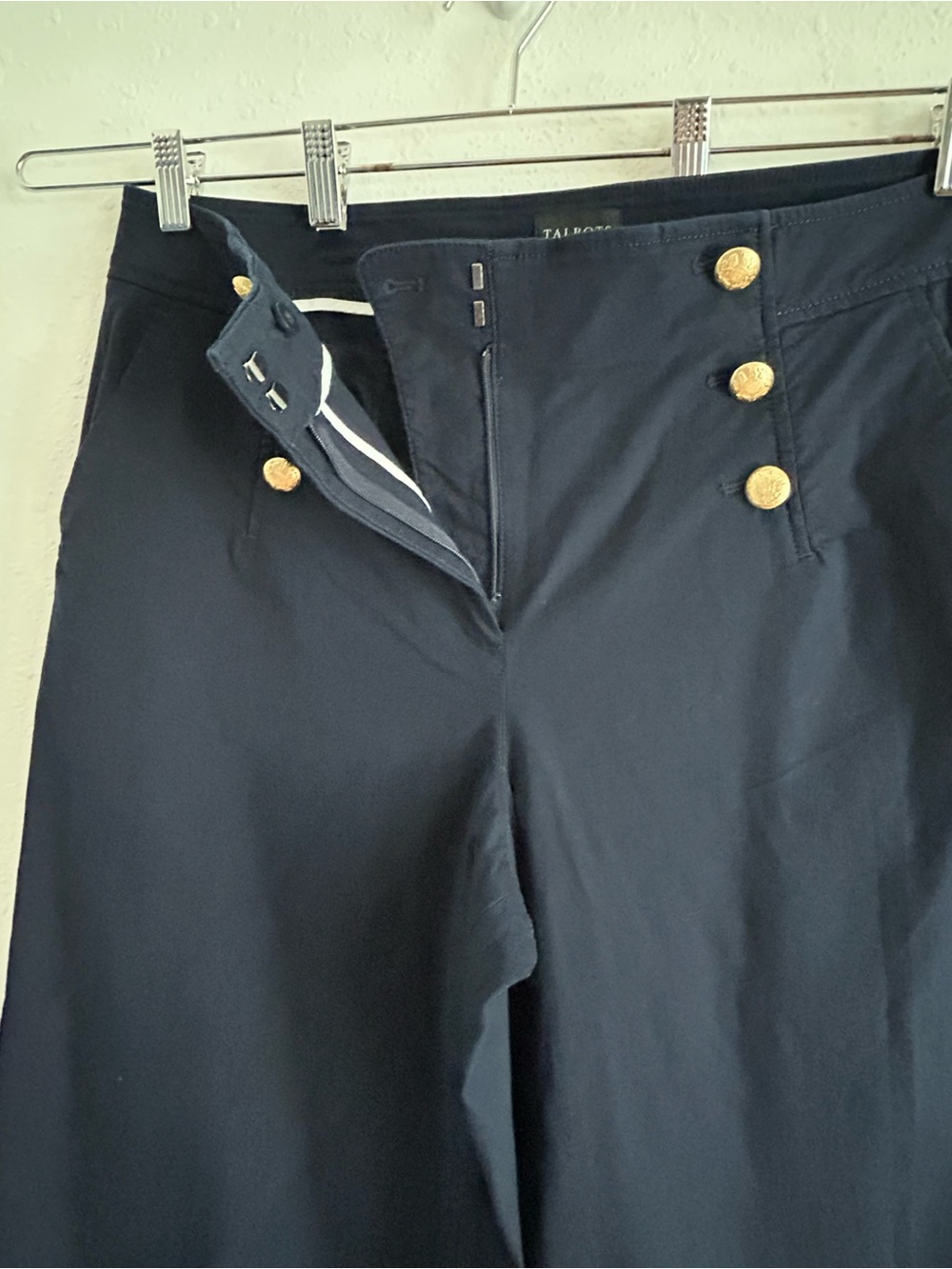 Talbots Wide Leg Cropped Pants Size 14 Navy Blue Nautical Gold Buttons Preppy - Picture 5 of 9